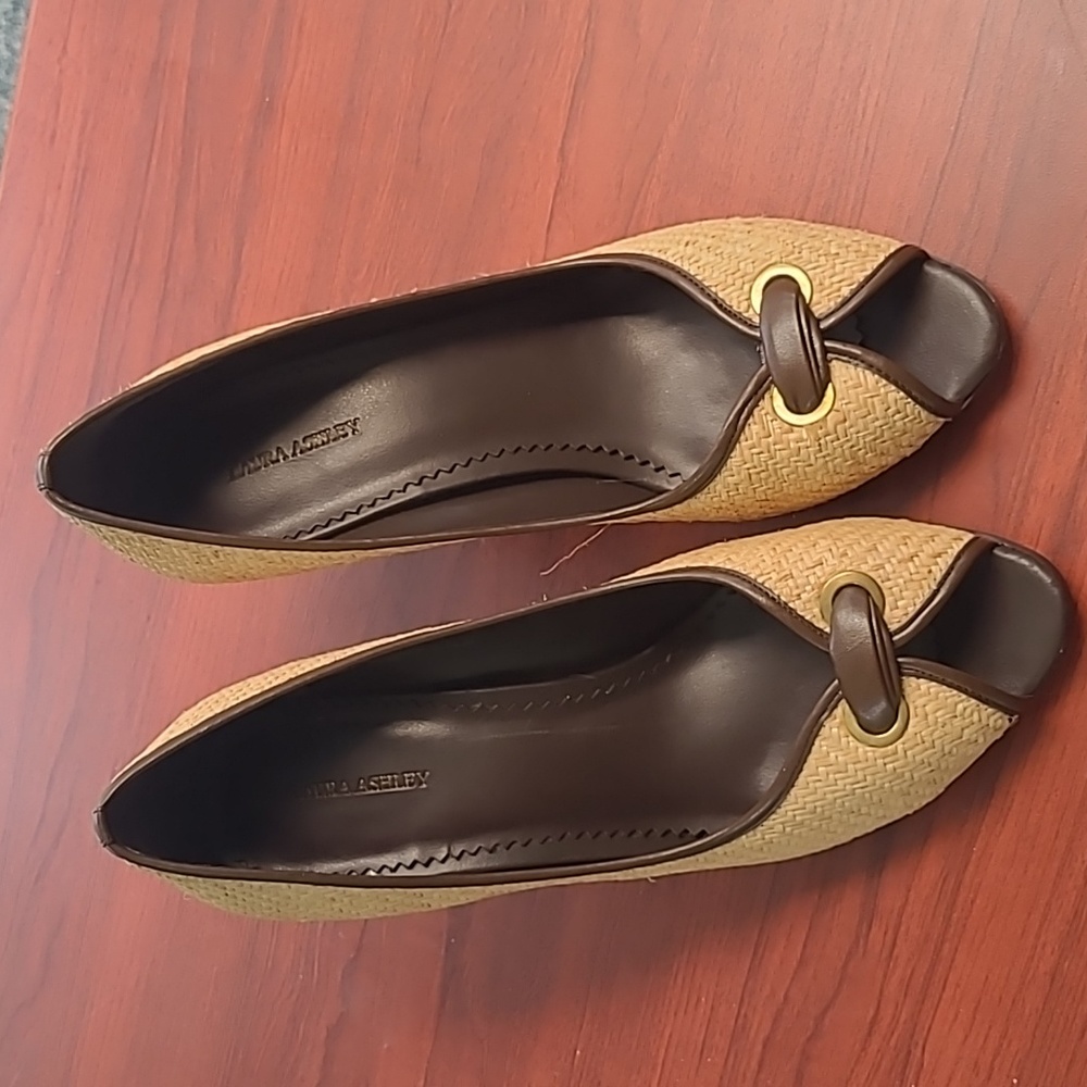 New Laura Ashley Elton Raffia Womens 10 tan ratan peep toe high heel dress shoes